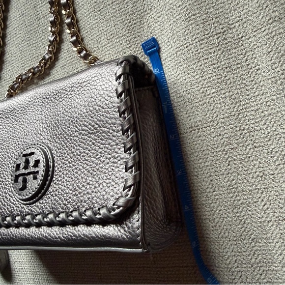 Tory Burch Gunmetal Leather Marion Shrunken Shoulder Bag - Picture 3 of 9